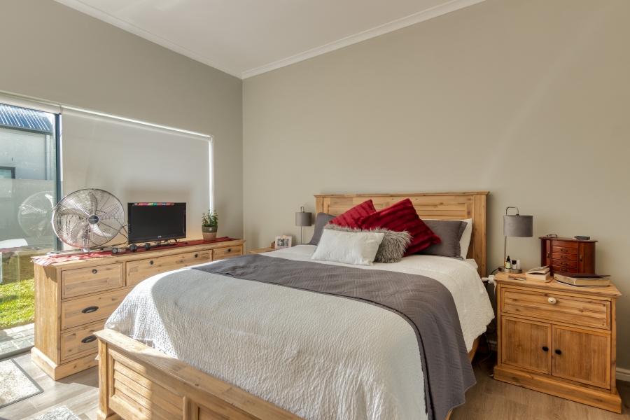 3 Bedroom Property for Sale in Aan de Wijnlanden Western Cape